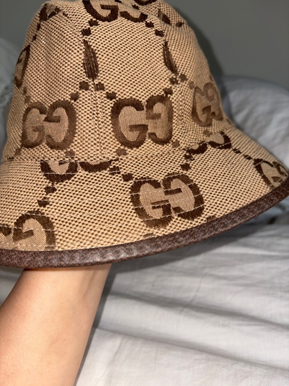 Gucci Brown Beige GG Monogram Bucket Hat size L 58cm - Picture 8 of 8